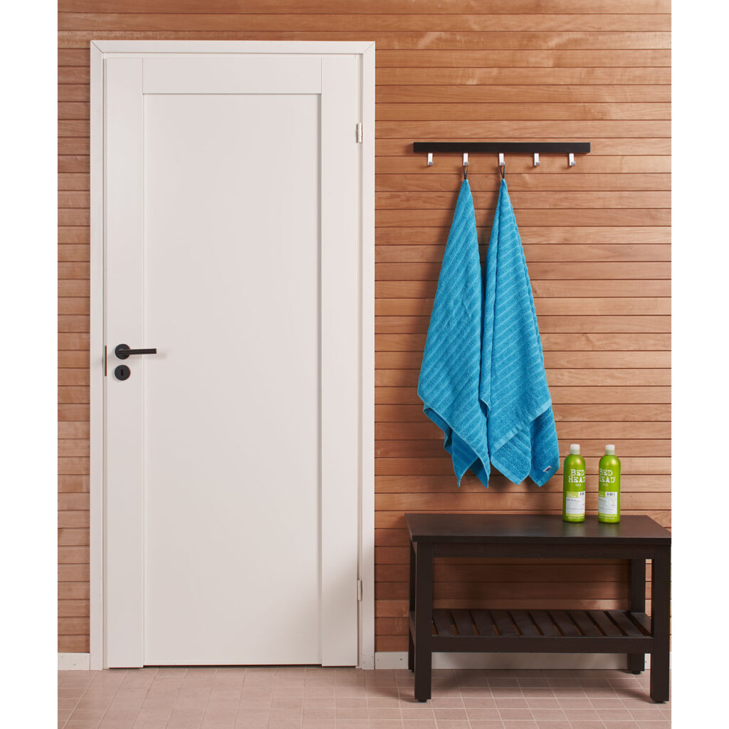 massiivinen kylpyhuoneen valkoinen väliovi swedoor unqiue 501rvk